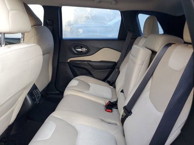 2016 Jeep Cherokee Sport