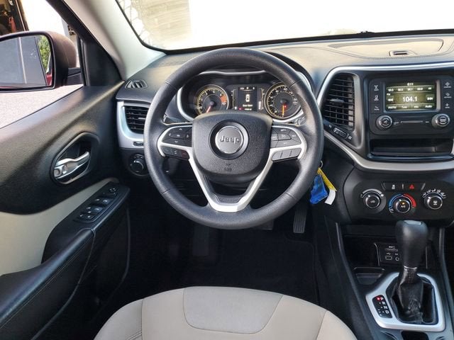 2016 Jeep Cherokee Sport