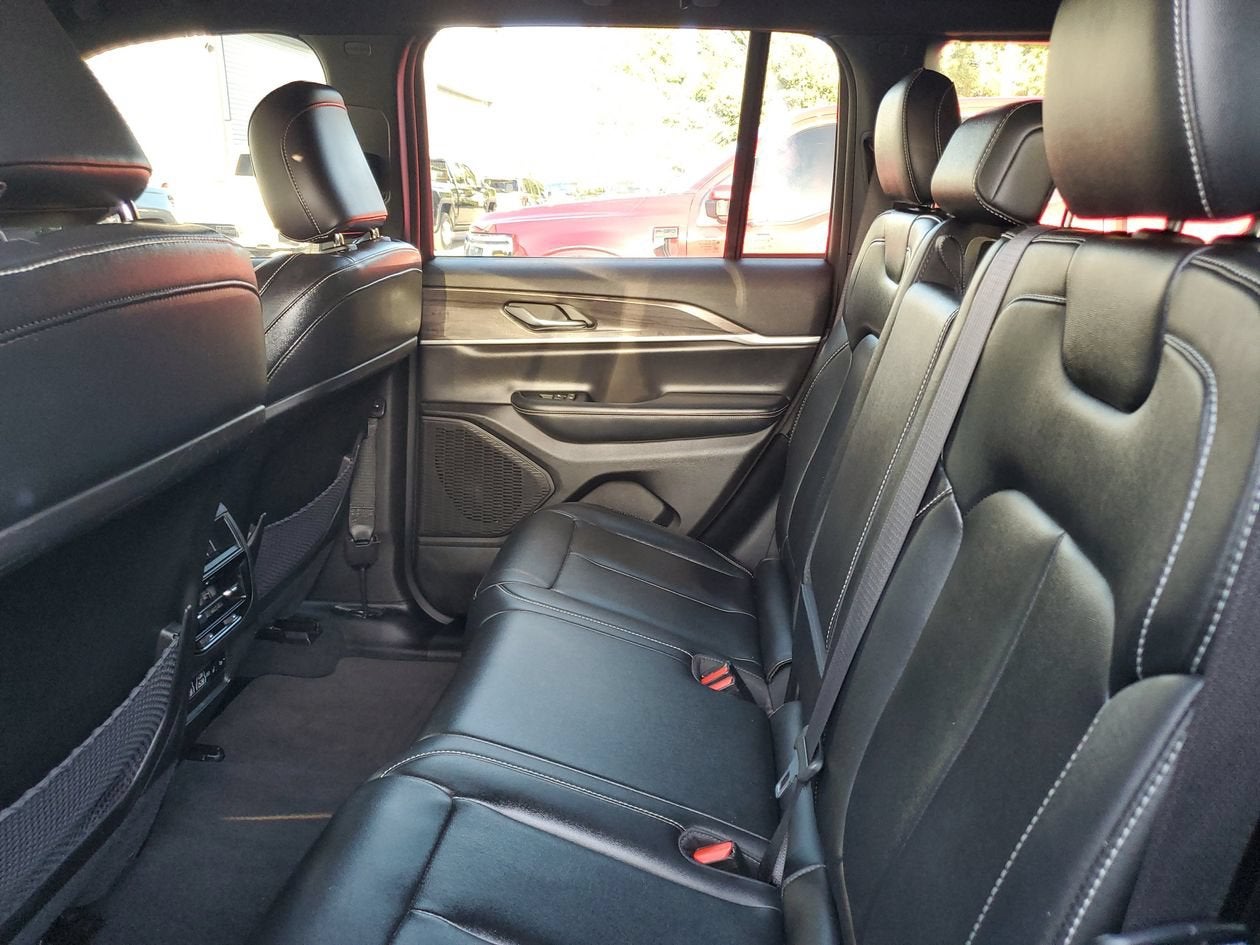 2024 Jeep Grand Cherokee Limited 4x2