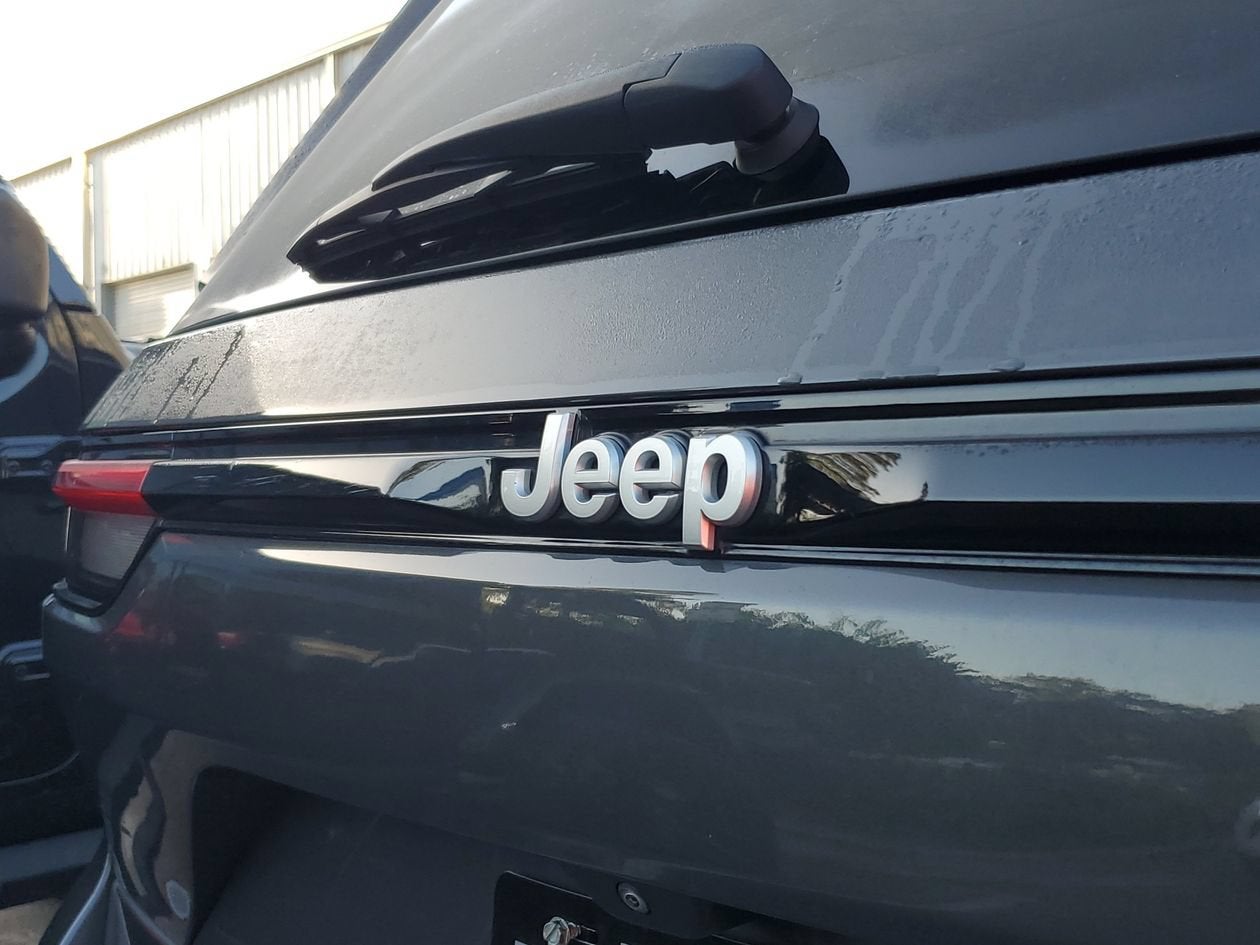 2024 Jeep Grand Cherokee Limited 4x2