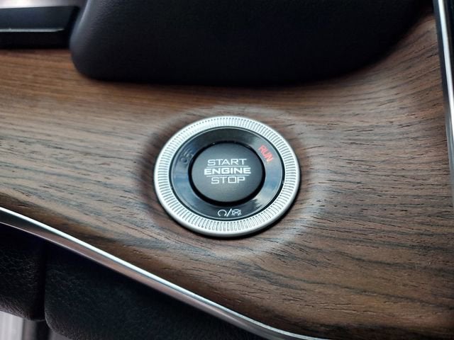 2023 Jeep Grand Cherokee Summit