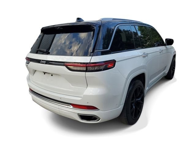 2023 Jeep Grand Cherokee Summit
