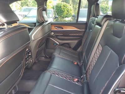 2022 Jeep Grand Cherokee Summit Reserve
