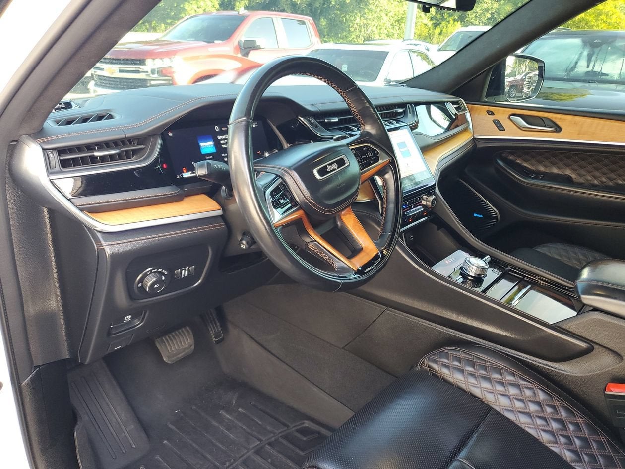 2022 Jeep Grand Cherokee Summit Reserve