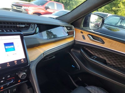 2022 Jeep Grand Cherokee Summit Reserve