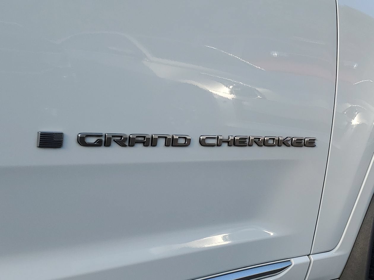 2022 Jeep Grand Cherokee Summit Reserve