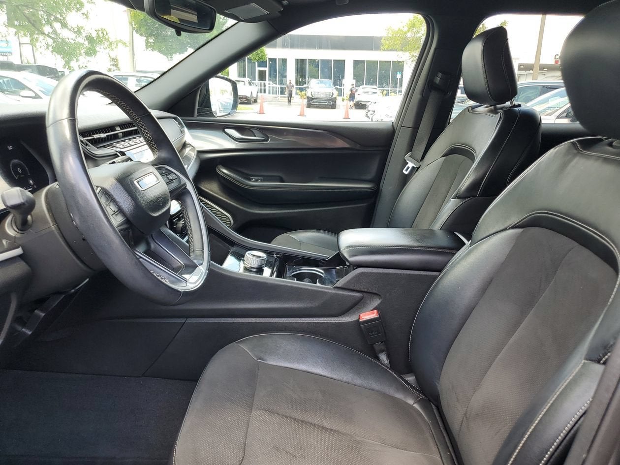 2022 Jeep Grand Cherokee L Altitude