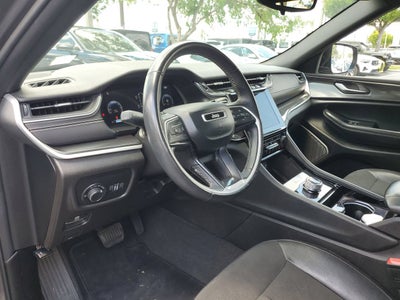 2022 Jeep Grand Cherokee L Altitude