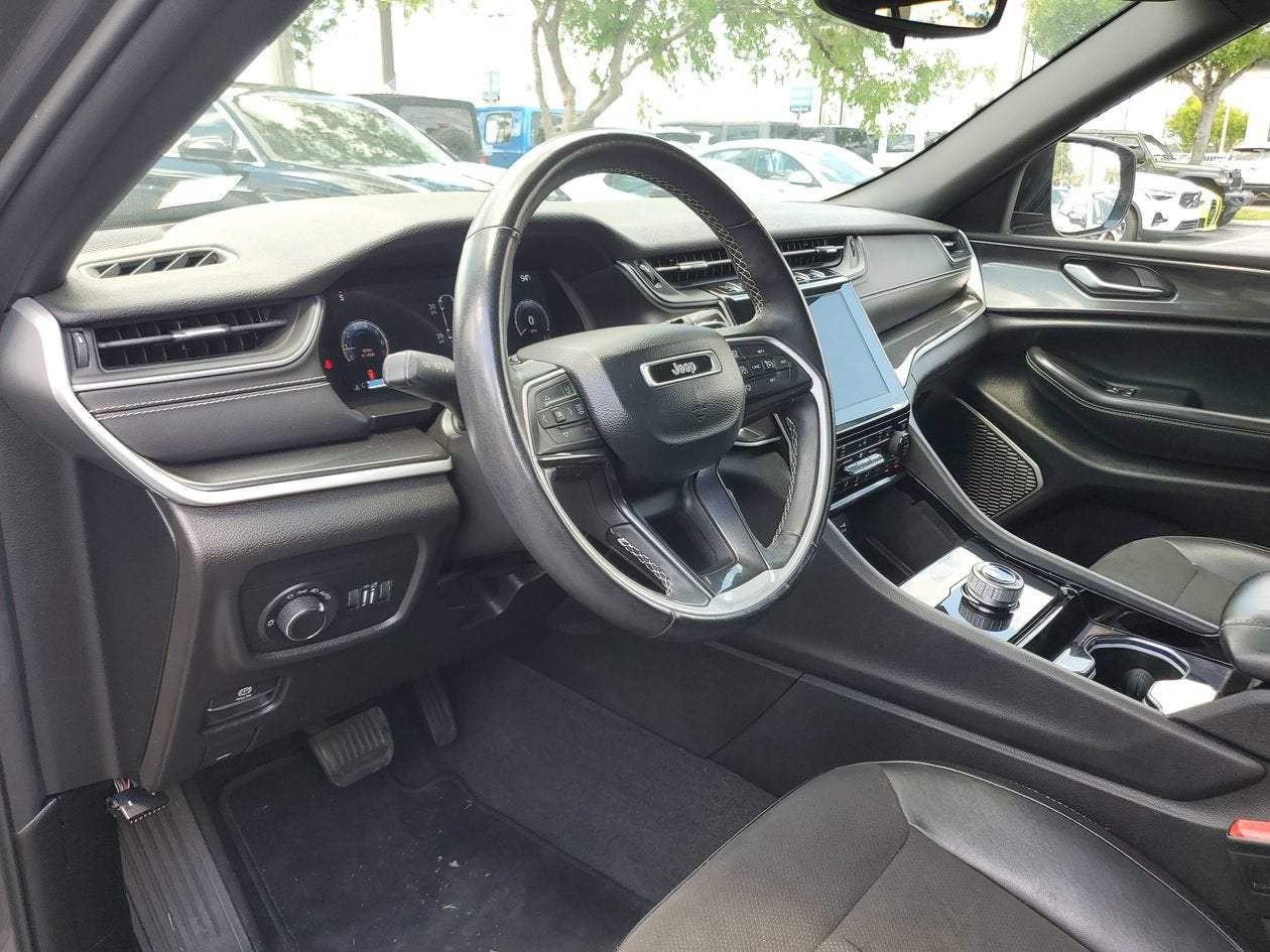 2022 Jeep Grand Cherokee L Altitude