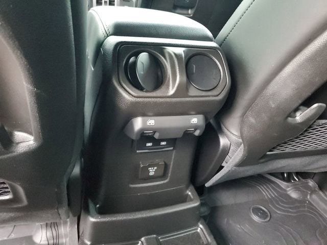2024 Jeep Wrangler 4-Door Recon 4x4