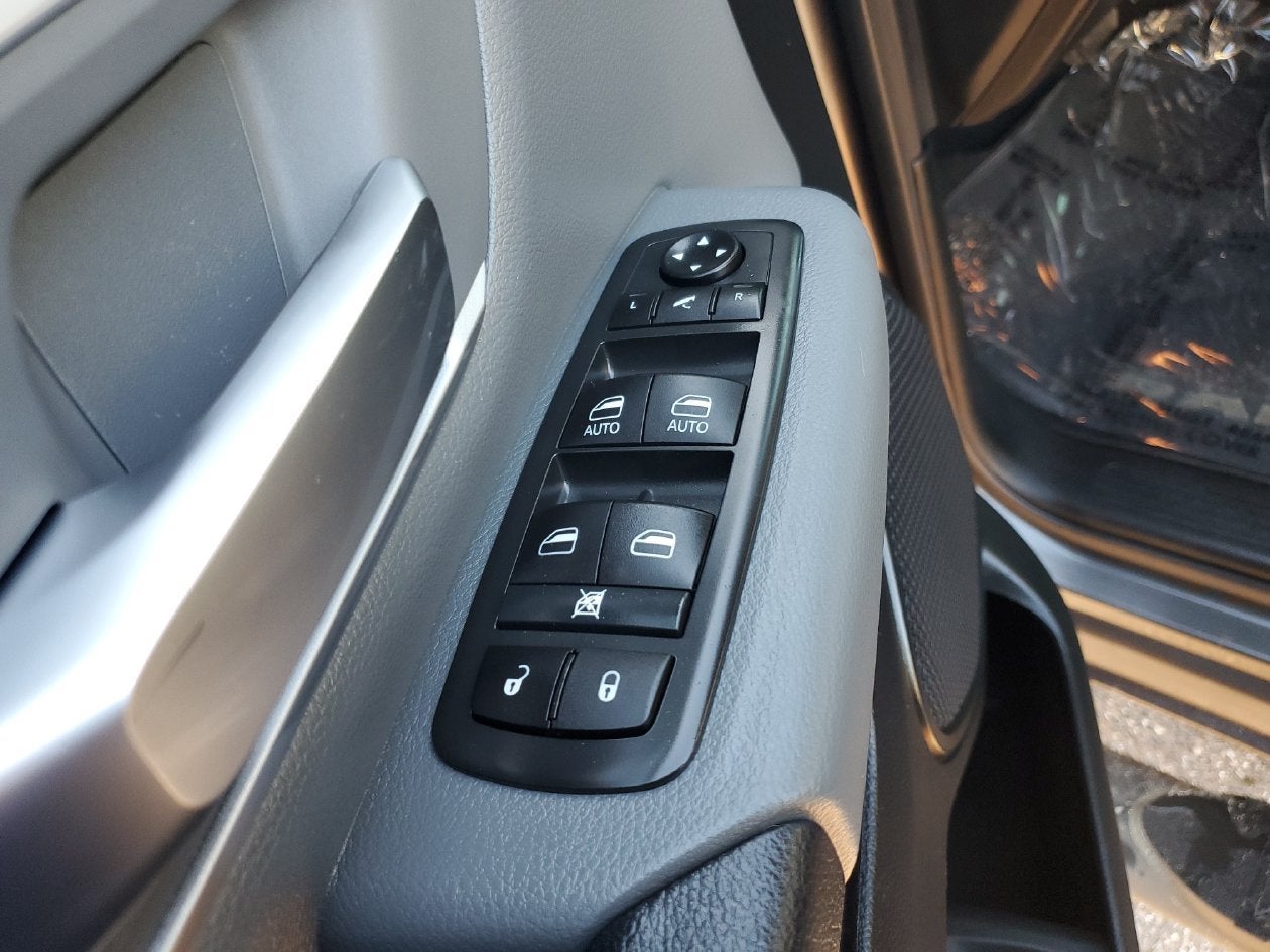 2021 RAM 1500 Big Horn Crew Cab 4x2 5'7" Box