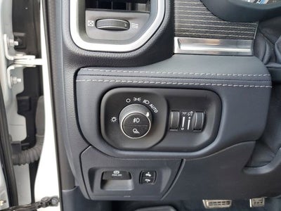 2022 RAM 1500 Limited Crew Cab 4x2 5'7" Box