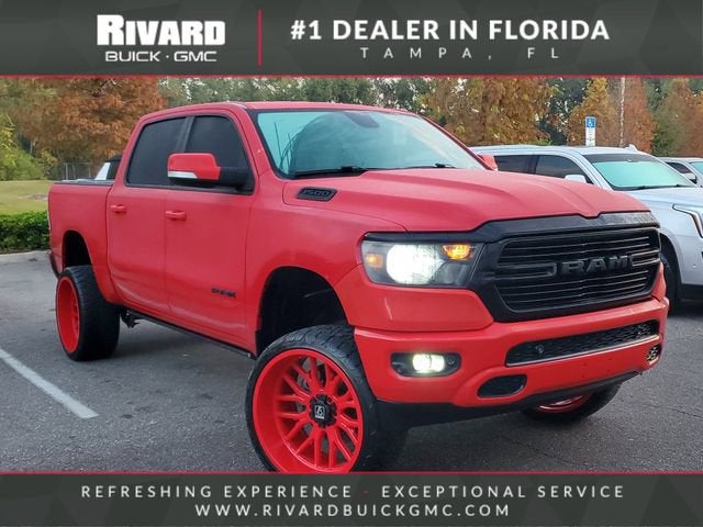 2020 RAM 1500 Big Horn Crew Cab 4x4 5'7" Box