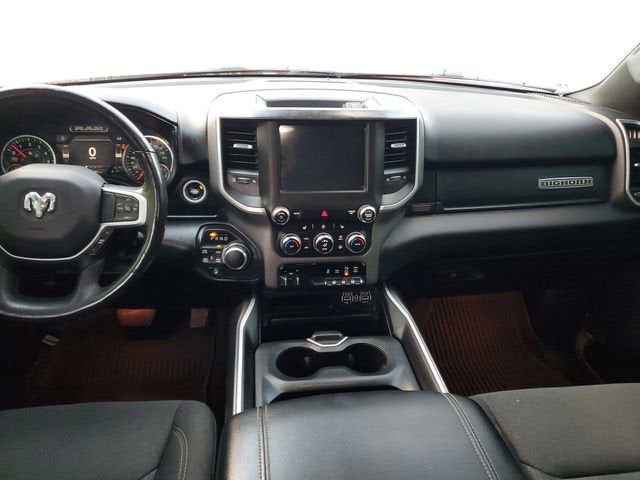 2020 RAM 1500 Big Horn Crew Cab 4x4 5'7" Box