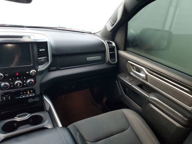 2020 RAM 1500 Big Horn Crew Cab 4x4 5'7" Box