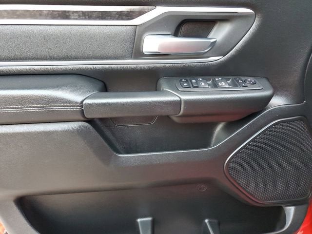 2020 RAM 1500 Big Horn Crew Cab 4x4 5'7" Box