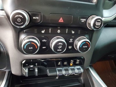 2020 RAM 1500 Big Horn Crew Cab 4x4 5'7" Box