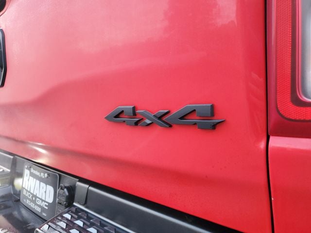 2020 RAM 1500 Big Horn Crew Cab 4x4 5'7" Box