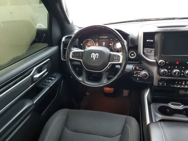 2020 RAM 1500 Big Horn Crew Cab 4x4 5'7" Box