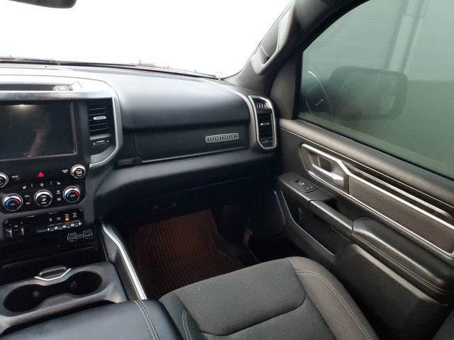 2020 RAM 1500 Big Horn Crew Cab 4x4 5'7" Box