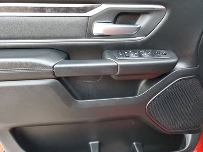 2020 RAM 1500 Big Horn Crew Cab 4x4 5'7" Box