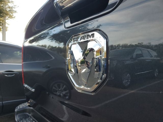 2021 RAM 1500 Limited Crew Cab 4x4 5'7" Box