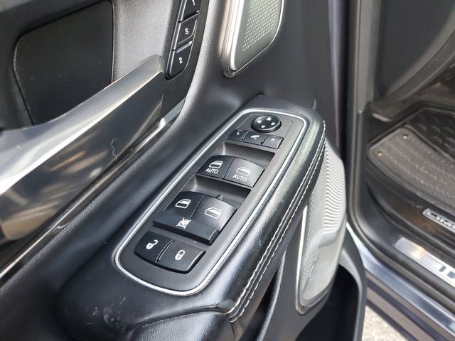 2021 RAM 1500 Limited Crew Cab 4x4 5'7" Box