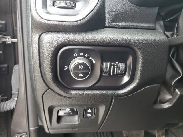 2022 RAM 1500 Laramie Crew Cab 4x4 6'4" Box