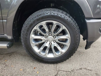 2022 RAM 1500 Laramie Crew Cab 4x4 6'4" Box