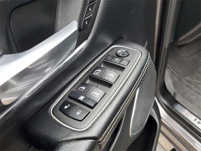 2022 RAM 1500 Laramie Crew Cab 4x4 6'4" Box