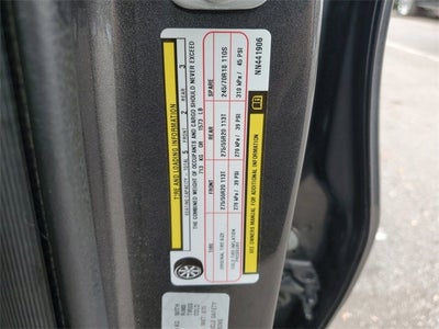 2022 RAM 1500 Laramie Crew Cab 4x4 6'4" Box