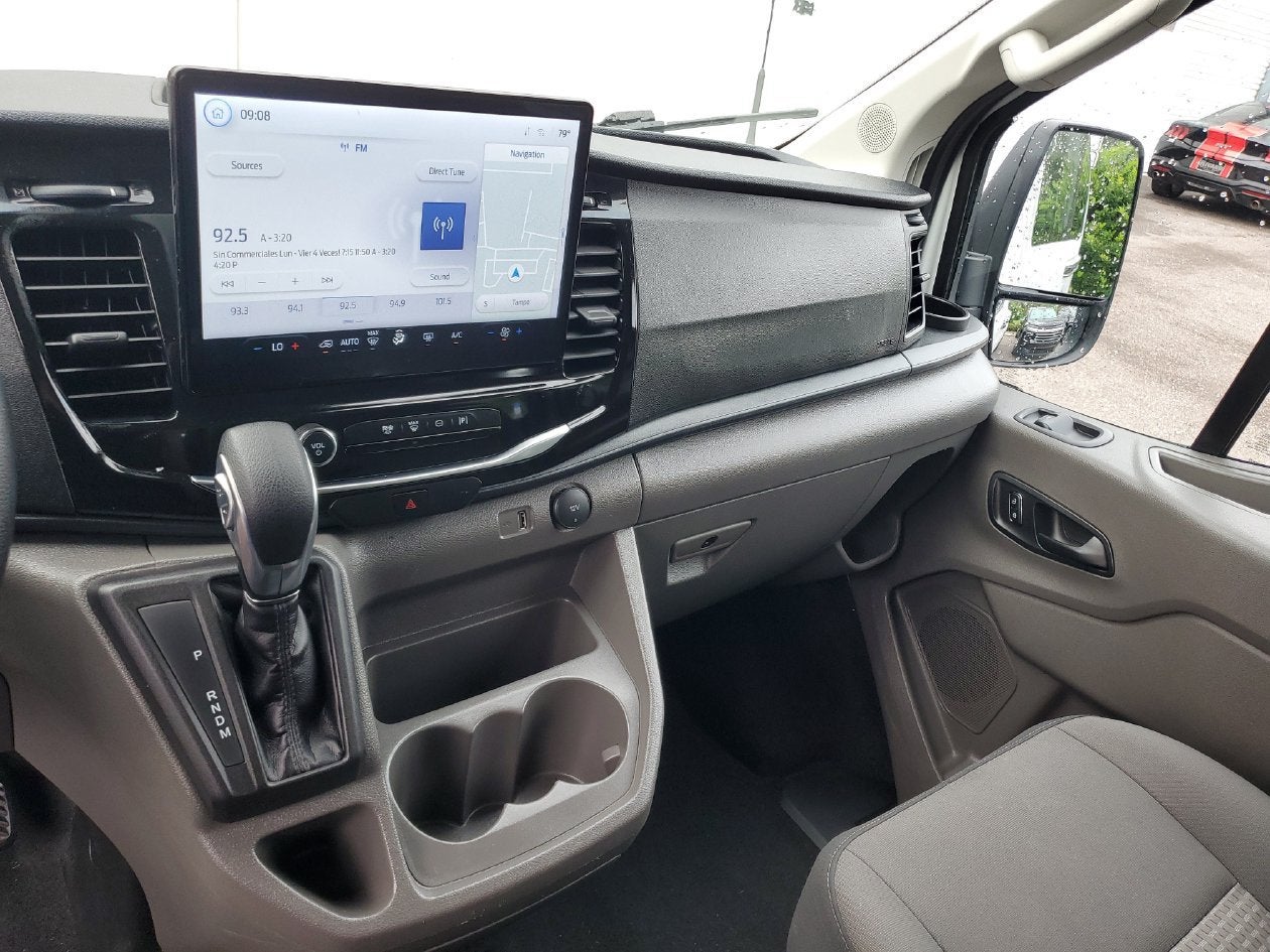 2025 Ford Transit Passenger Wagon XL