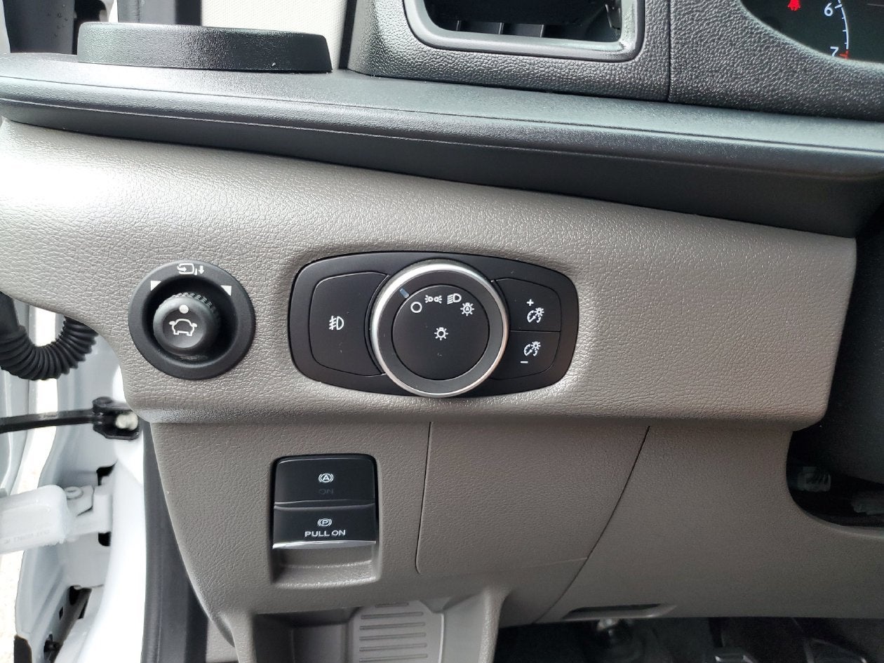 2025 Ford Transit Passenger Wagon XL