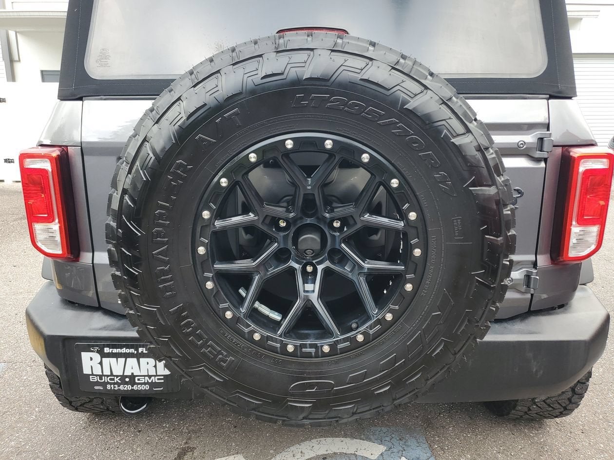 2023 Ford Bronco Base