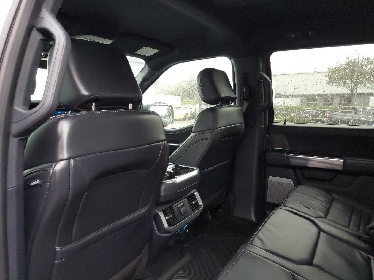 2025 Ford F-150 Platinum