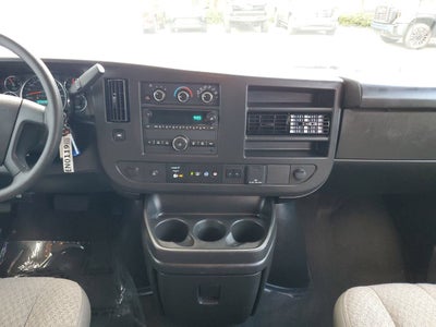 2025 Chevrolet Express Passenger 1LT