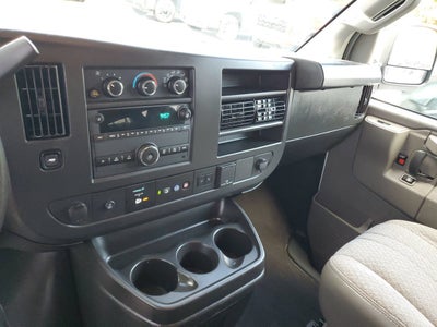 2025 Chevrolet Express Passenger 1LT