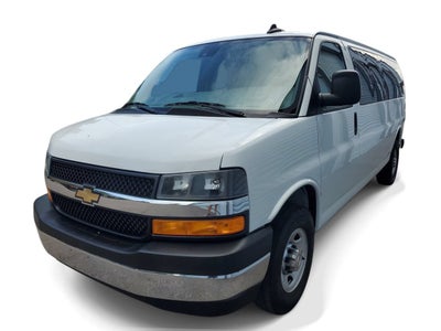 2025 Chevrolet Express Passenger 1LT