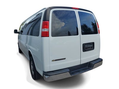 2025 Chevrolet Express Passenger 1LT