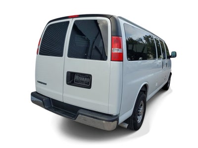 2025 Chevrolet Express Passenger 1LT