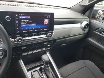 2025 Chevrolet Colorado WT/LT