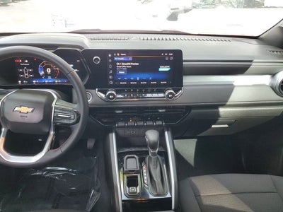 2025 Chevrolet Colorado WT/LT