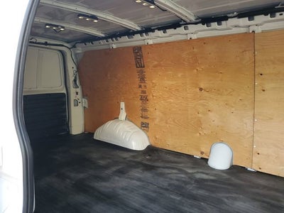 2025 Chevrolet Express Cargo WT