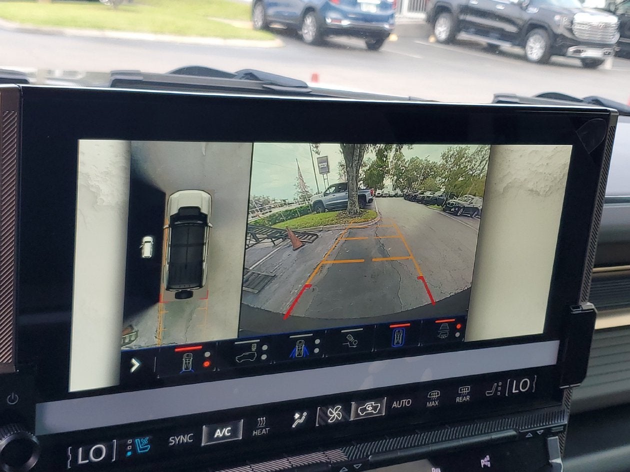 2025 GMC HUMMER EV SUV 3X