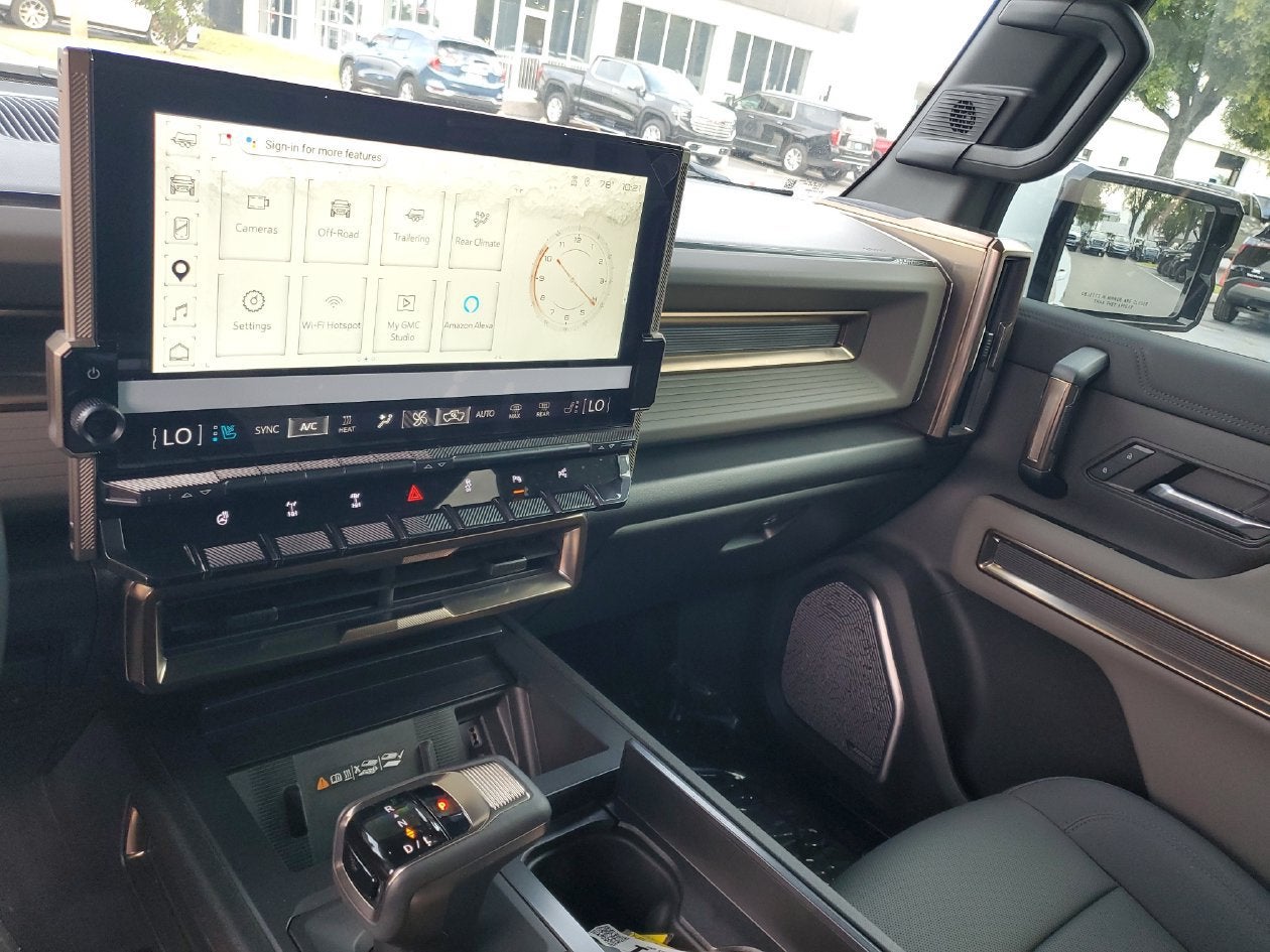 2025 GMC HUMMER EV SUV 3X