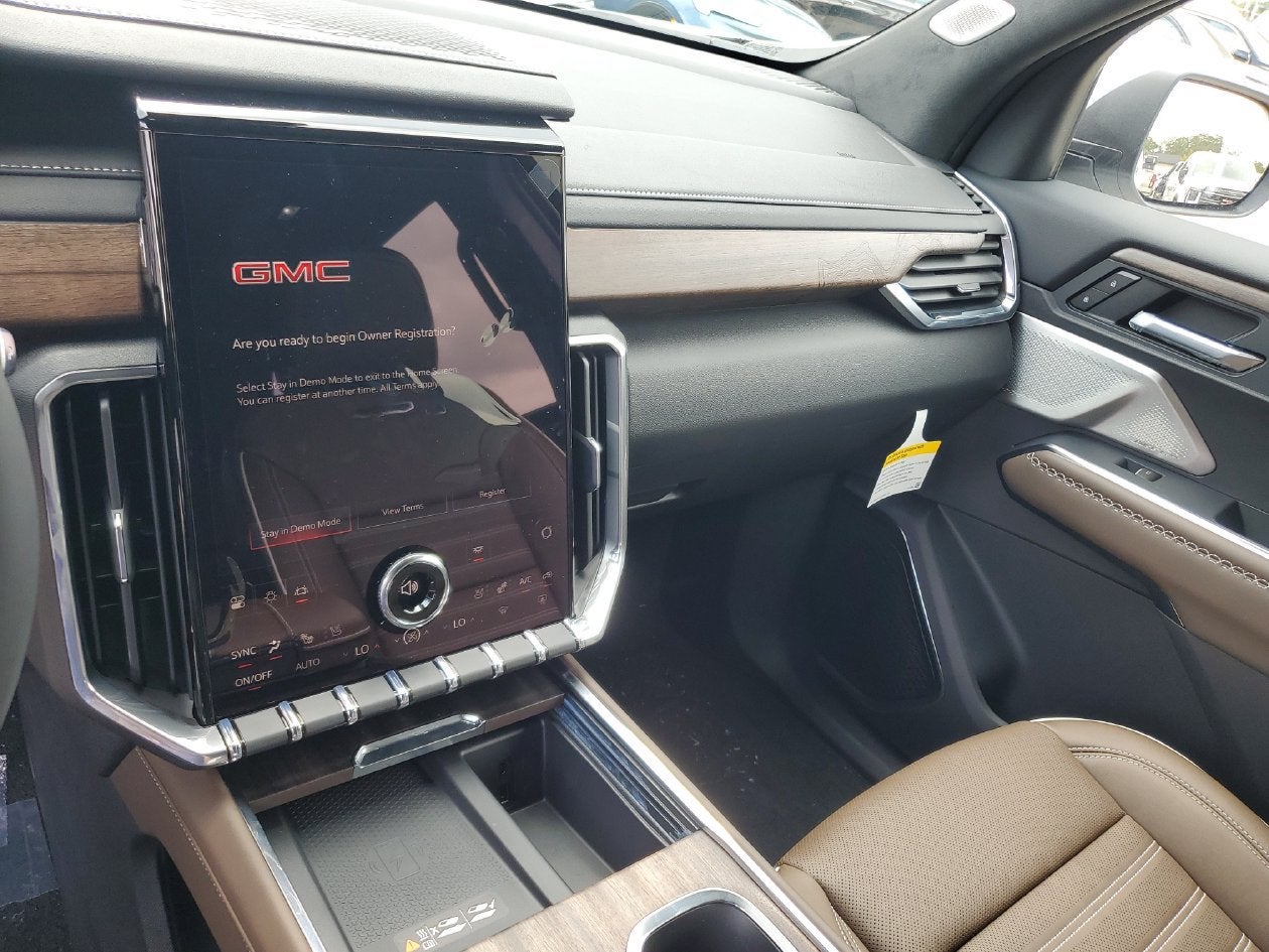 2027 GMC Acadia Denali Ultimate