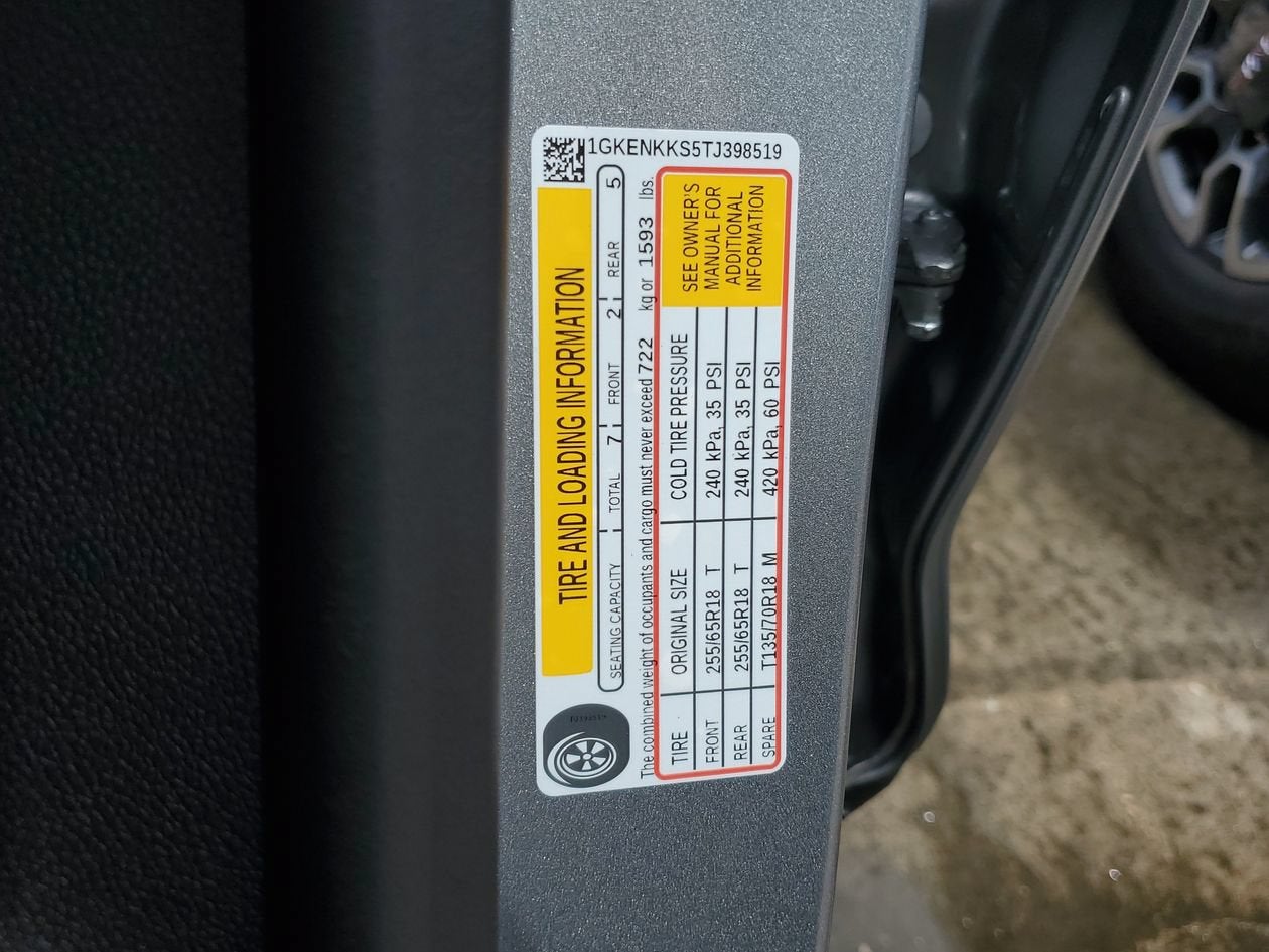 2026 GMC Acadia Elevation