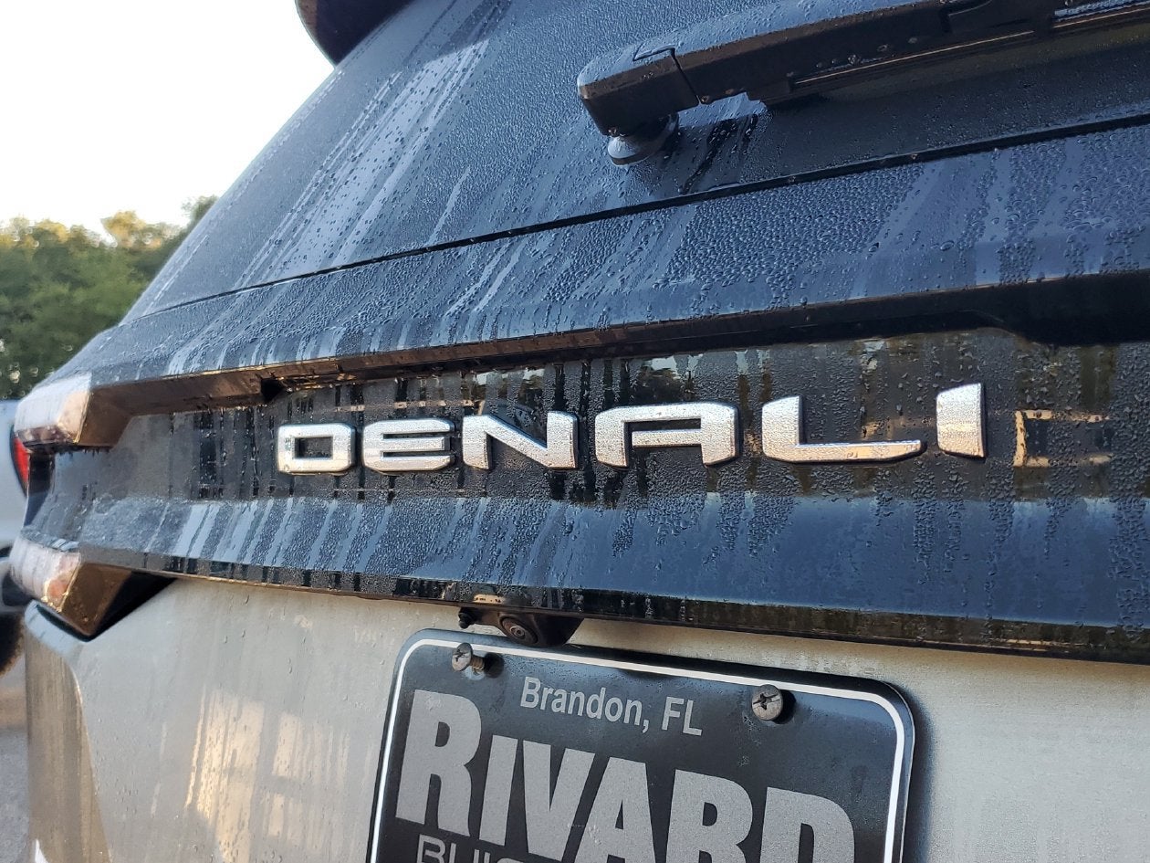 2024 GMC Acadia Denali