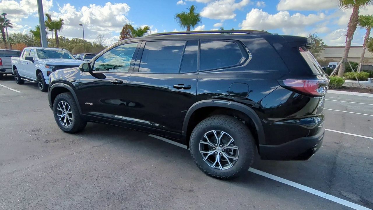2026 GMC Acadia AT4