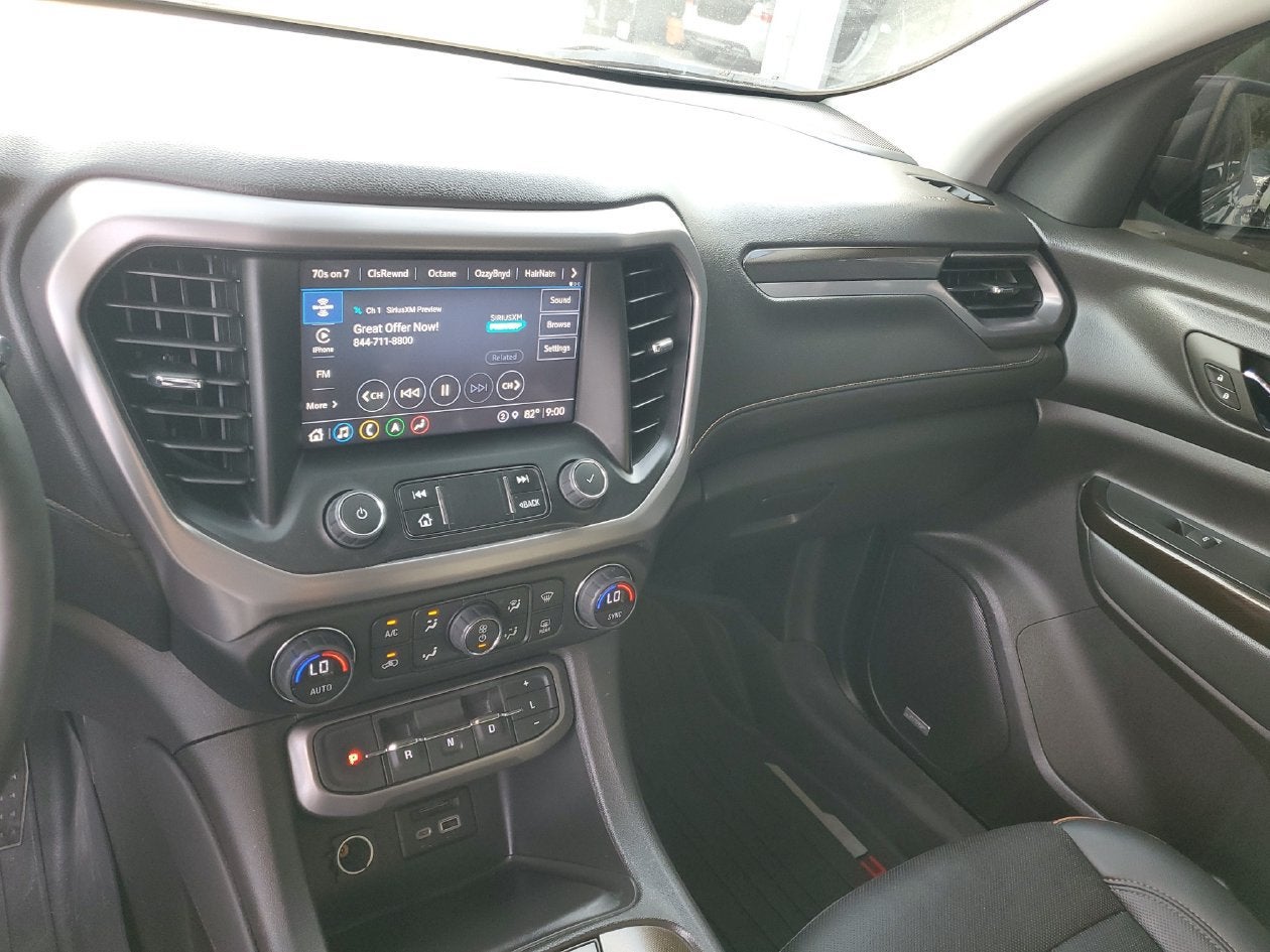 2023 GMC Acadia AT4
